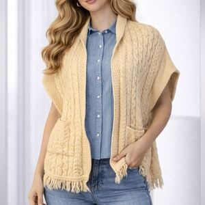 Inis CRAFTS IRISH Merino WOOL Cable Knit Fringe CAPE Shawl One Size